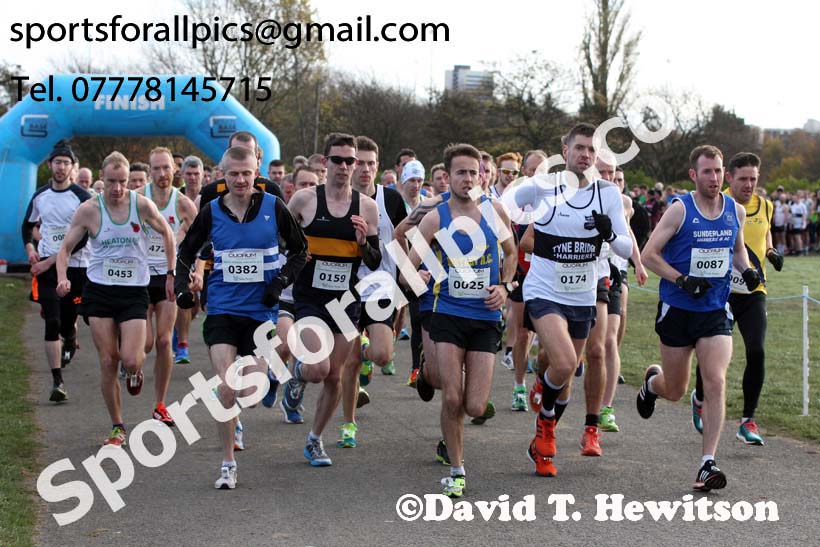 Senior mens and womens Heaton Harriers Memorial 10k Road Race, Newcastle. Photo:  David T. Hewitson/Sports for All Pics